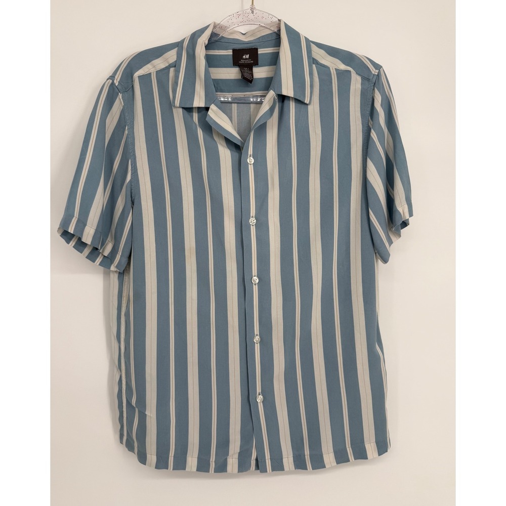 H&M Mens Sz S Blue White Striped Short Sleeve Viscose Button Down Camp Shirt